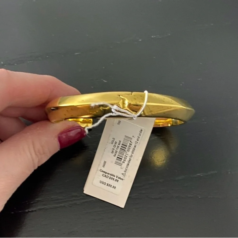 NWT Kate Spade Goldtone Cuff Bracelet♠️ - Picture 6 of 7